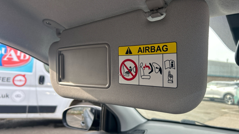 Hyundai i20 1.2 Blue Drive Premium 5dr Petrol Hatchback